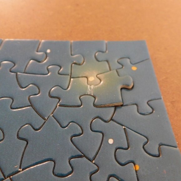 Bits and Pieces Loading the Sleigh 1000 Piece Jigsaw Puzzle Christmas Complete - Picture 4 of 12